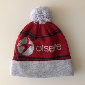 Oiselle Pom Beanie